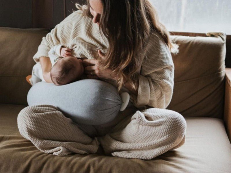 Coussin d'allaitement microbille | MamaConfort - Le Nid de Maman