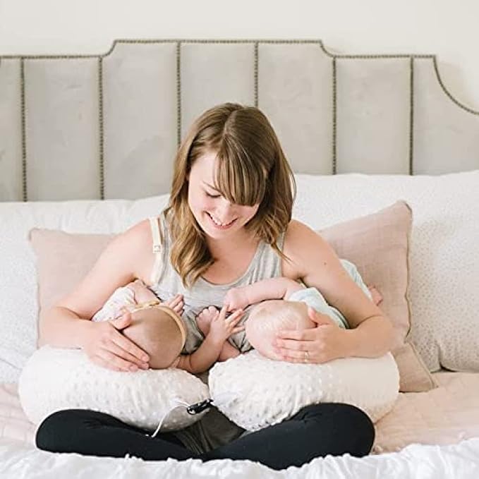 Coussin d'Allaitement - TwinCuddle™ - Gris - Le Nid de Maman