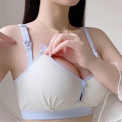 femme porte Soutien gorge allaitement MamaConfort 