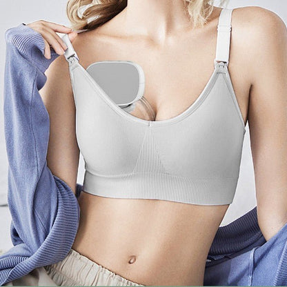 femme utilise tire lait electrique portable unilateral dans soutien  gorge allaitement