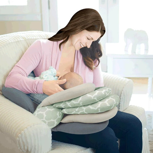 maman allaite bebe avec Coussin Allaitement Ajustable