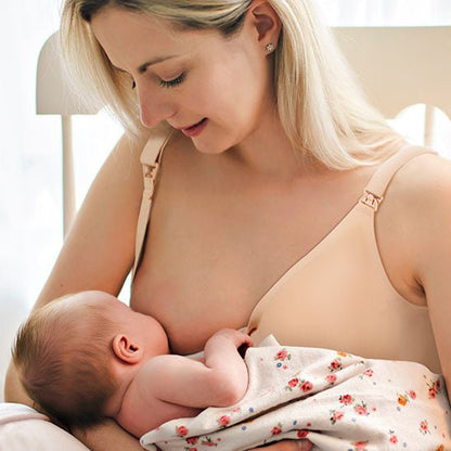 maman allaite bébé avec Soutien Gorge Allaitement Confort One Hand